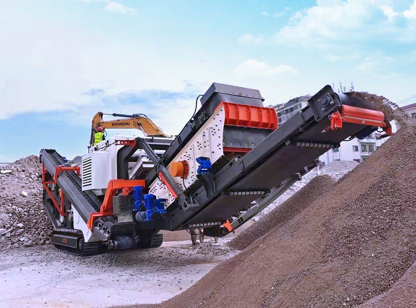 陕西宝鸡客户移动破碎站现场