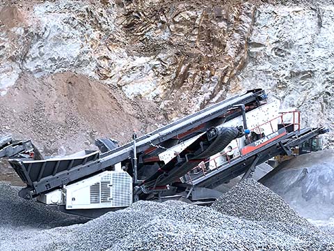 履带式筛分移动破碎站