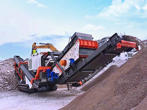 陕西宝鸡客户移动破碎站现场