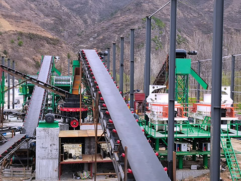 贵州河卵石制砂现场