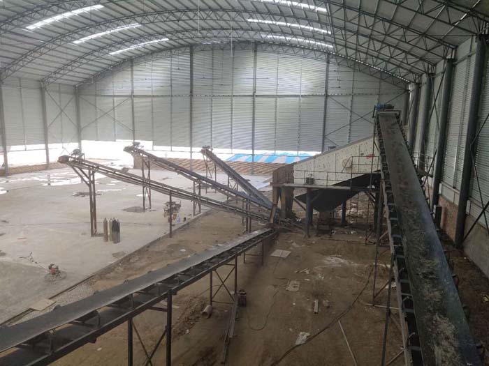 把机器放在车间里用厂房防尘