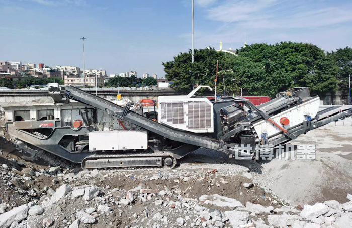 履带式移动粉碎机