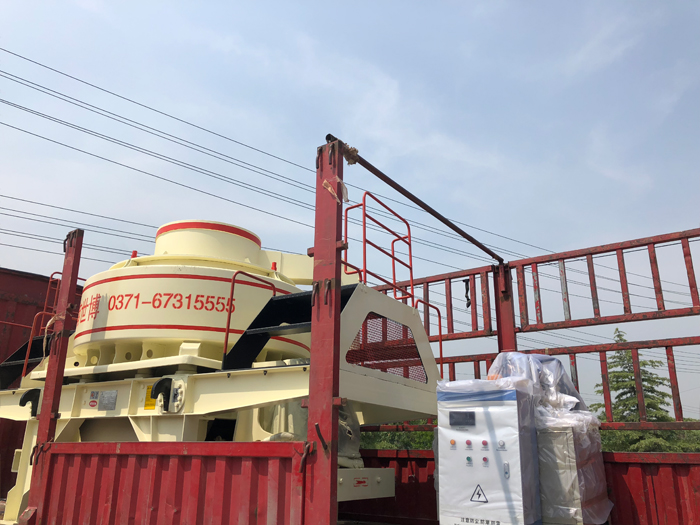 PCL制砂机装车发货