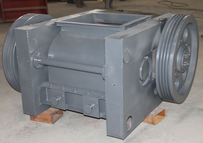 双齿辊式破碎机