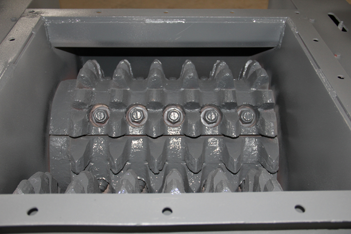 齿辊式破碎机内部结构