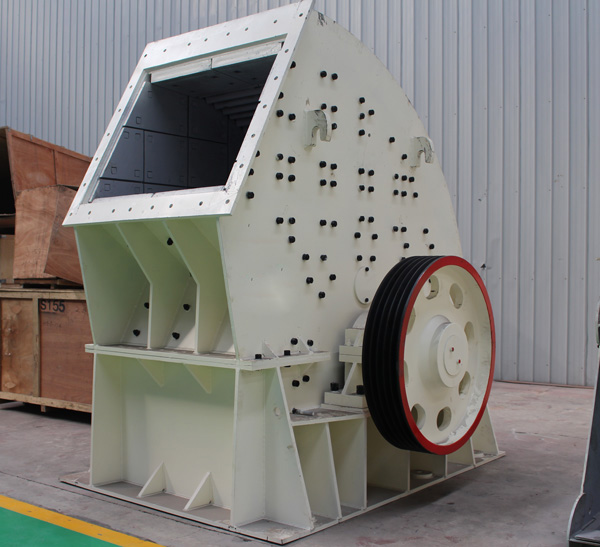 PCZ1216锤式破碎机
