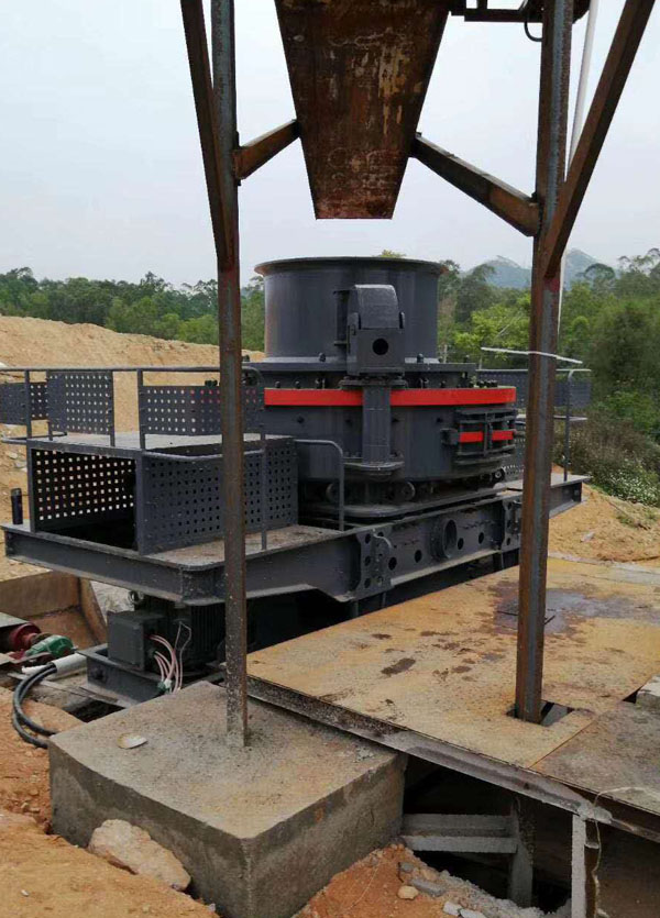 立轴冲击式破碎机