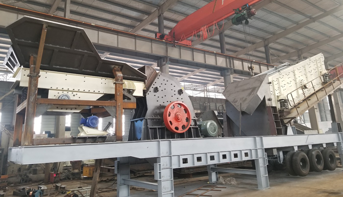 移动锤式三组合破碎筛分站