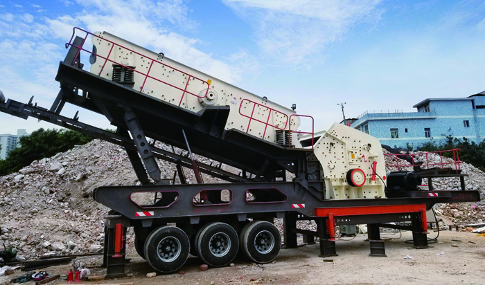 移动反击破破碎建筑垃圾现场