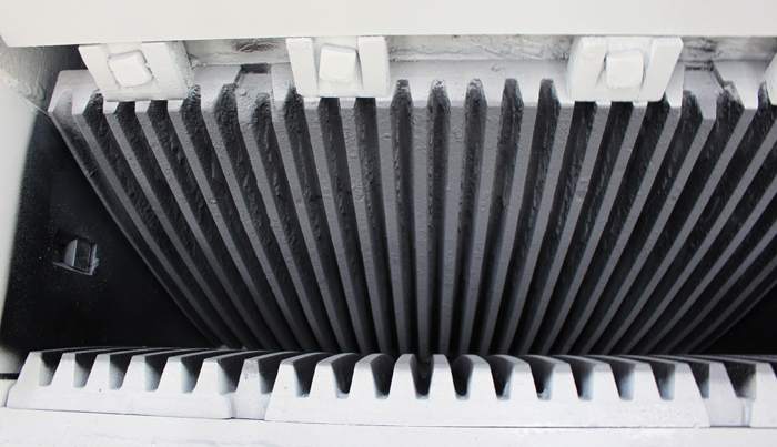 颚式细碎机进料口