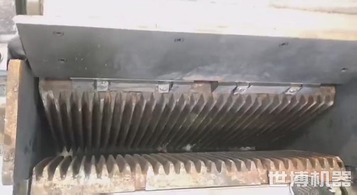 颚式破碎机的进料口