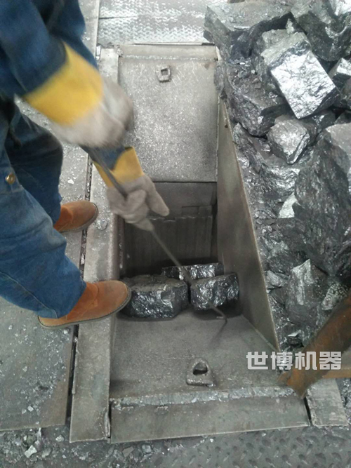 原煤粉碎机进料口