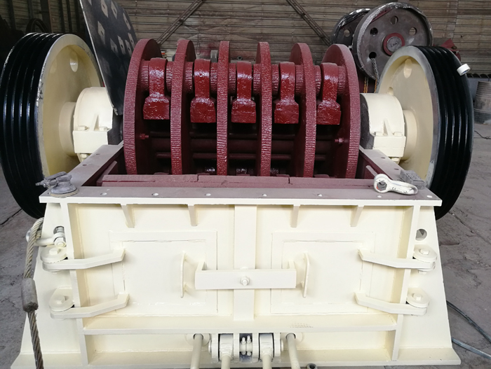 大型重锤式破碎机内部结构