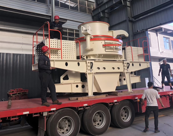 世博制砂机装车发货中