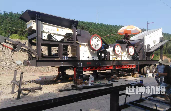 可移动式粗破细破一体颚式破碎机