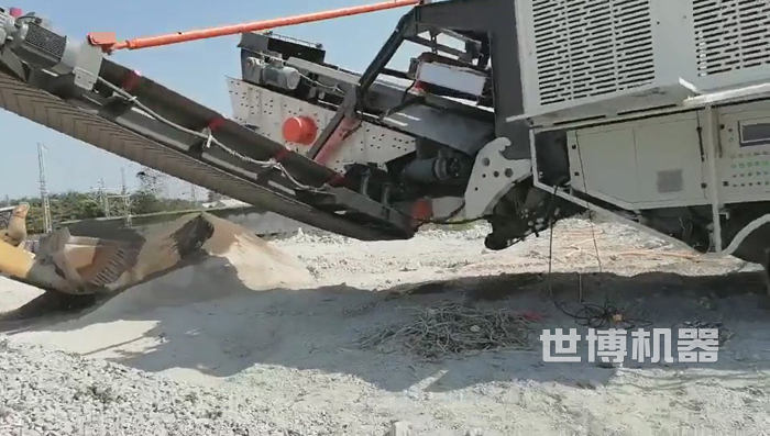 除铁器把钢筋甩出来