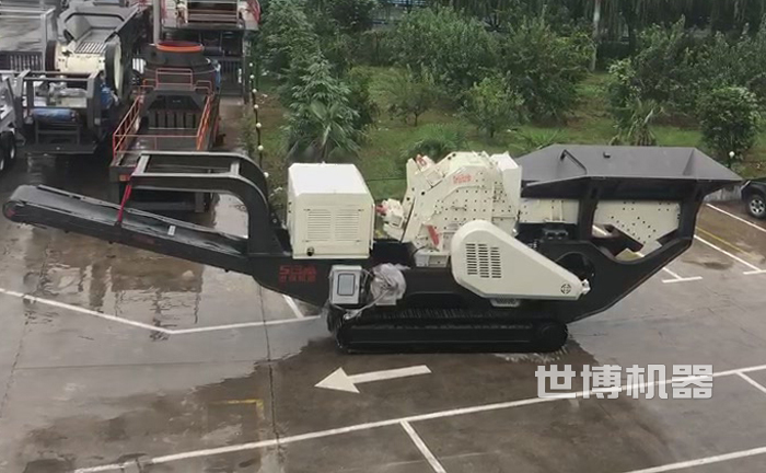 废弃混凝土破碎机试机