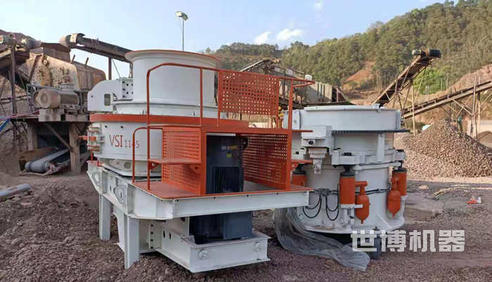 破碎机客户现场展示