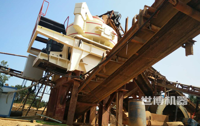 立式制砂机安装现场