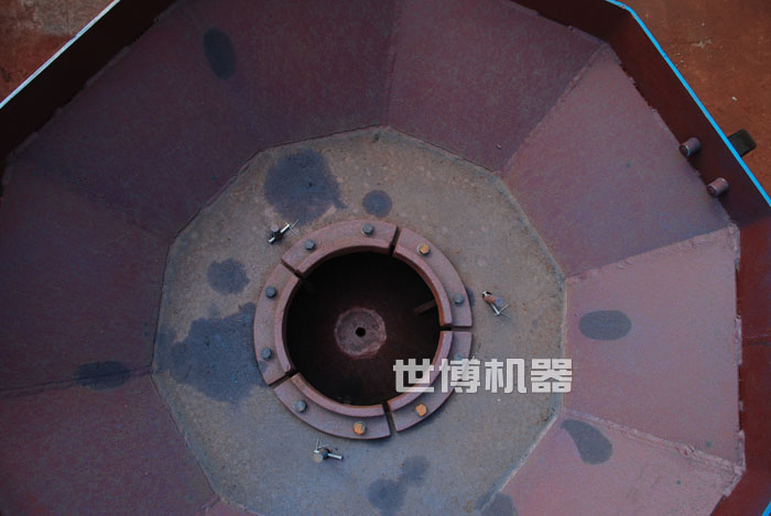 巴马克制砂机进料口