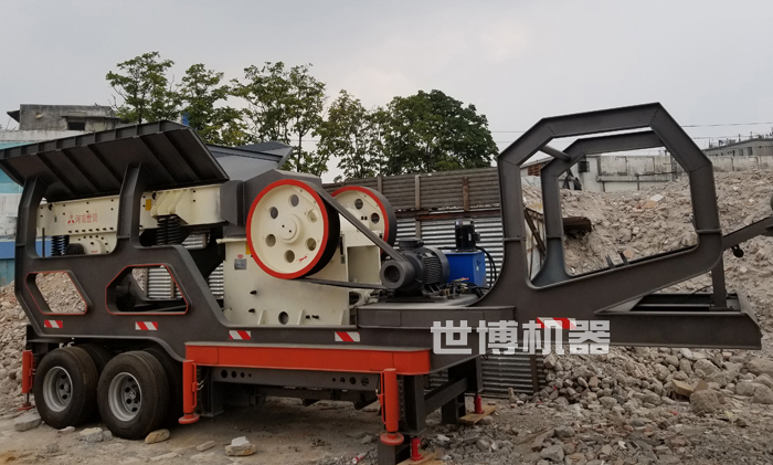 轮胎式破碎站
