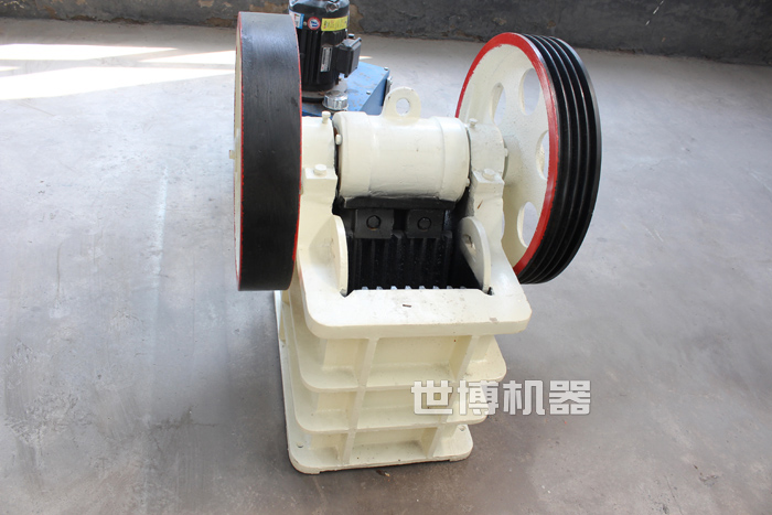 产量十来吨的小型碎石机