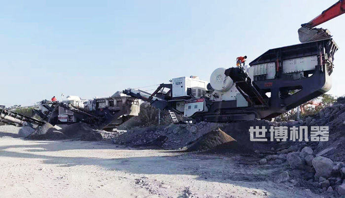 履带式破碎站多机组合