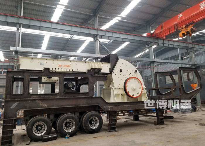 打石灰石的破碎机