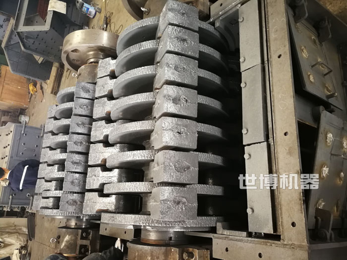 卧式锤头破碎机