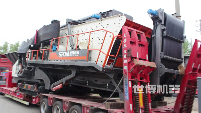 移动式筛分机发货中