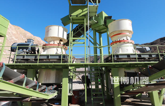 单缸圆锥破碎机双台特写