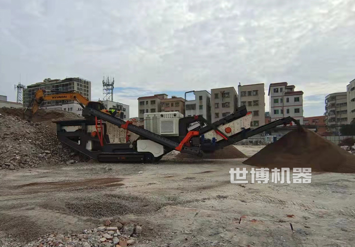 履带式破碎站搭载反击破破碎建筑垃圾回收细沙