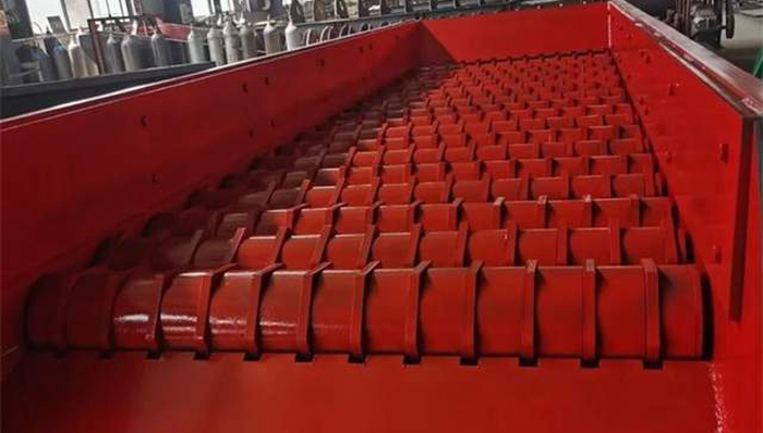 多级联动滚轴筛