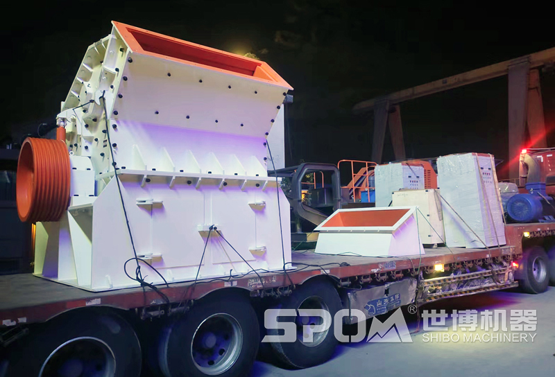 1600×1600大型细碎机发货了