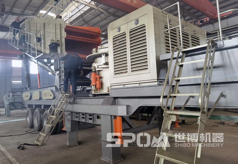 轮胎式移动圆锥破生产车间