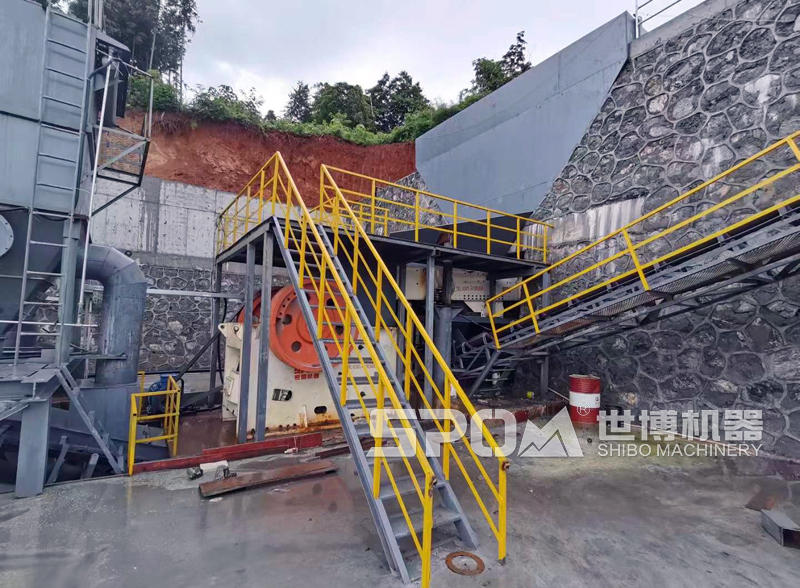 时产四百吨骨料生产线颚破