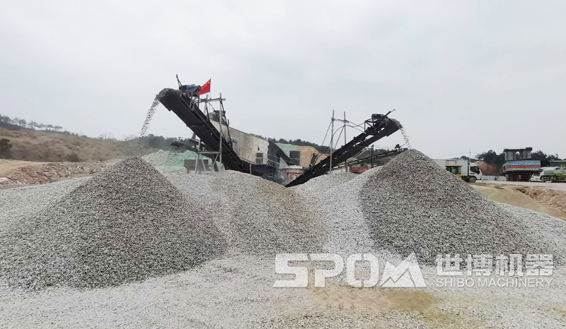 石料破碎生产现场