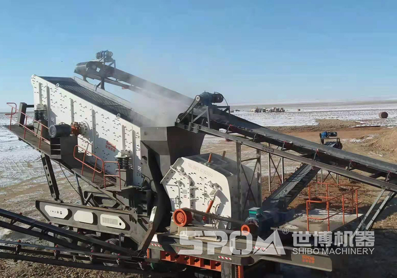 轮胎式移动碎石机