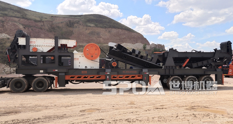 客户现场移动颚破