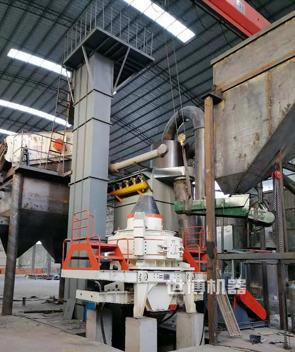 超细破碎机安装现场