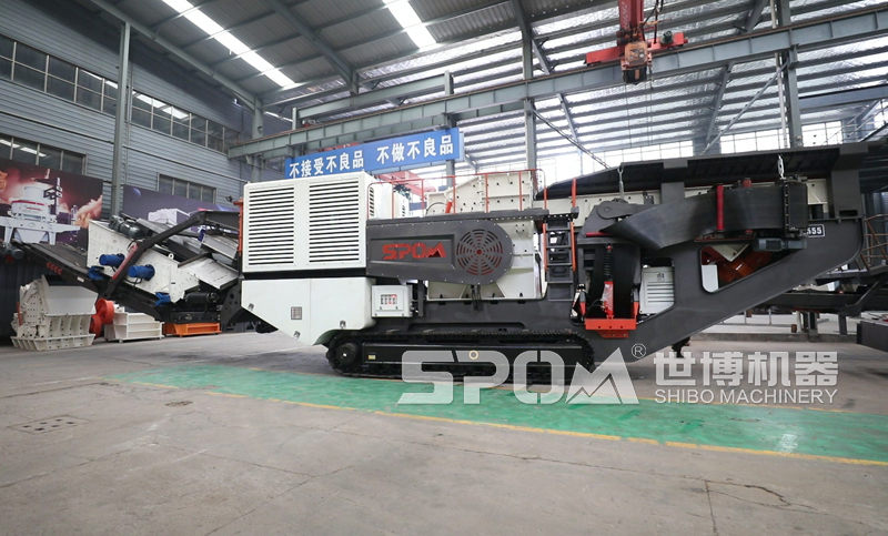 履带移动式箱破