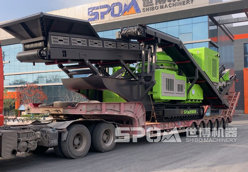 履带式移动破碎机